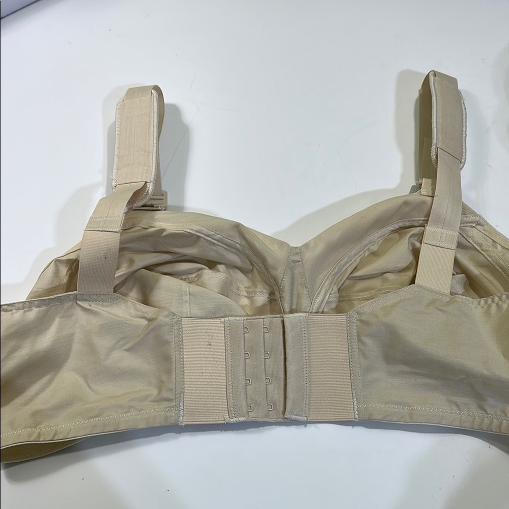 Cream T-Shirt Bra with Molded Cups and Adjustable Straps - Picture 12 of 16